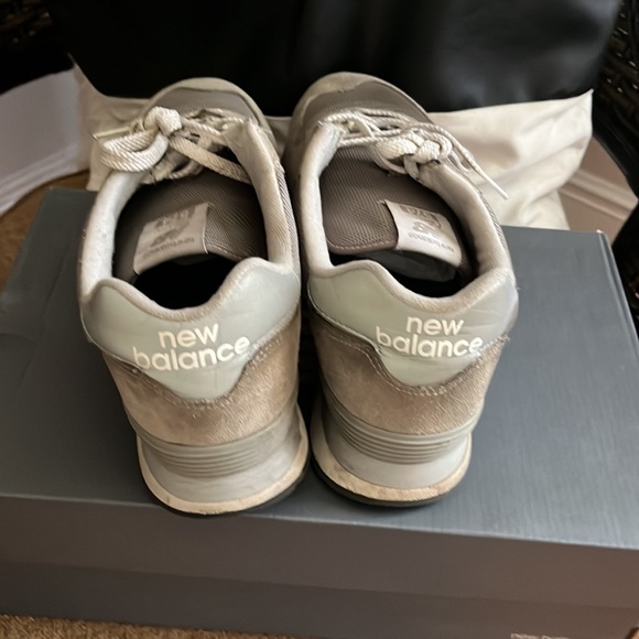 New Balance - Picture 3 of 4